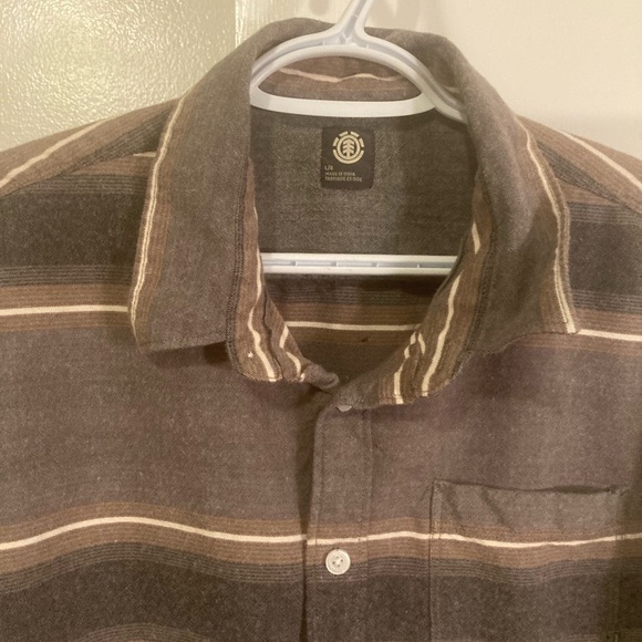 Men’s element brown button up - Picture 5 of 7